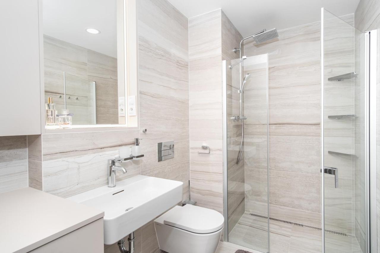 Prague Days - Premium Apartments - Balcony Luaran gambar