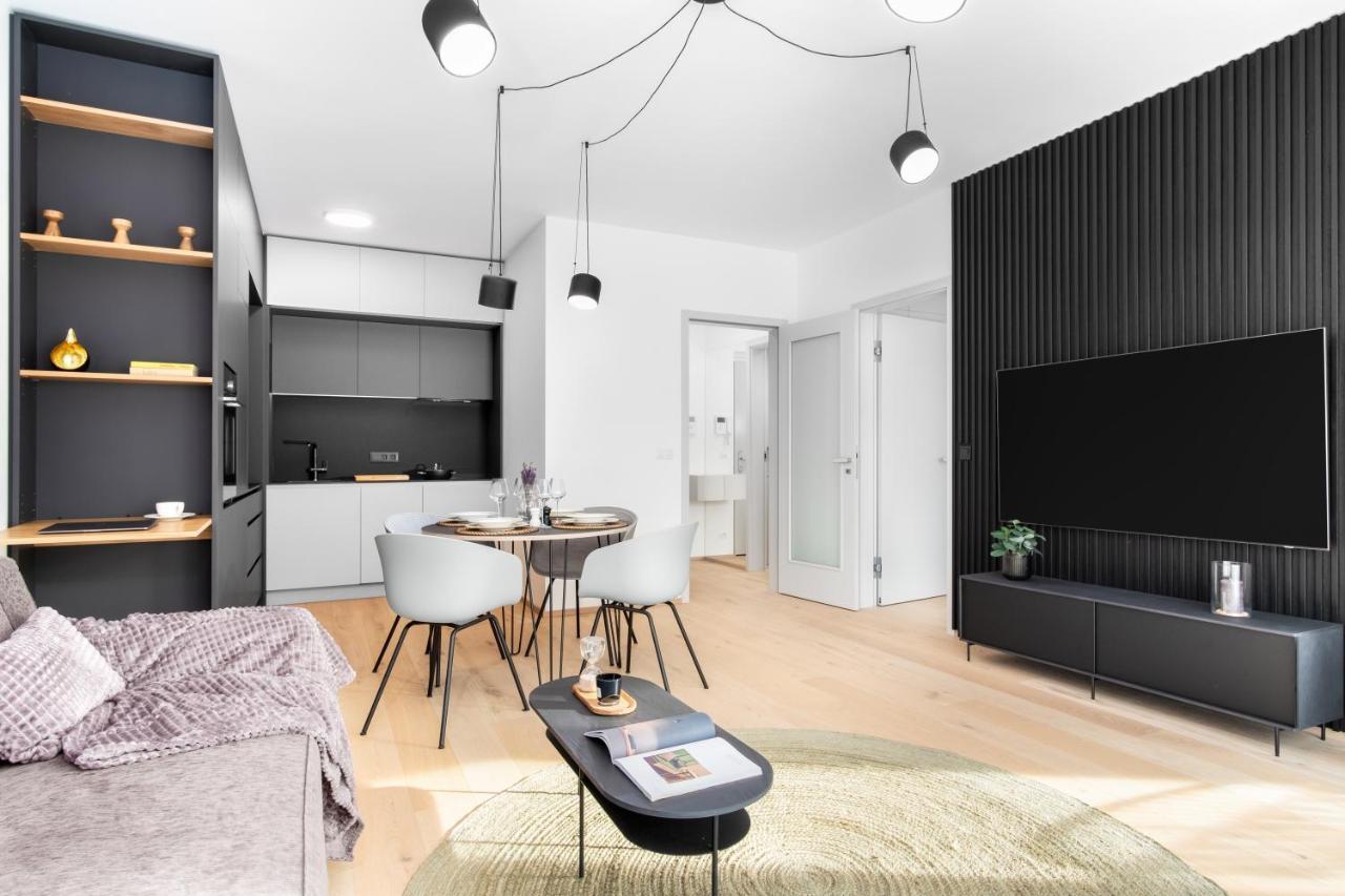 Prague Days - Premium Apartments - Balcony Luaran gambar