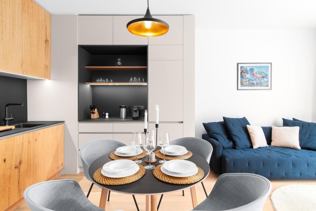 Prague Days - Premium Apartments - Balcony Luaran gambar
