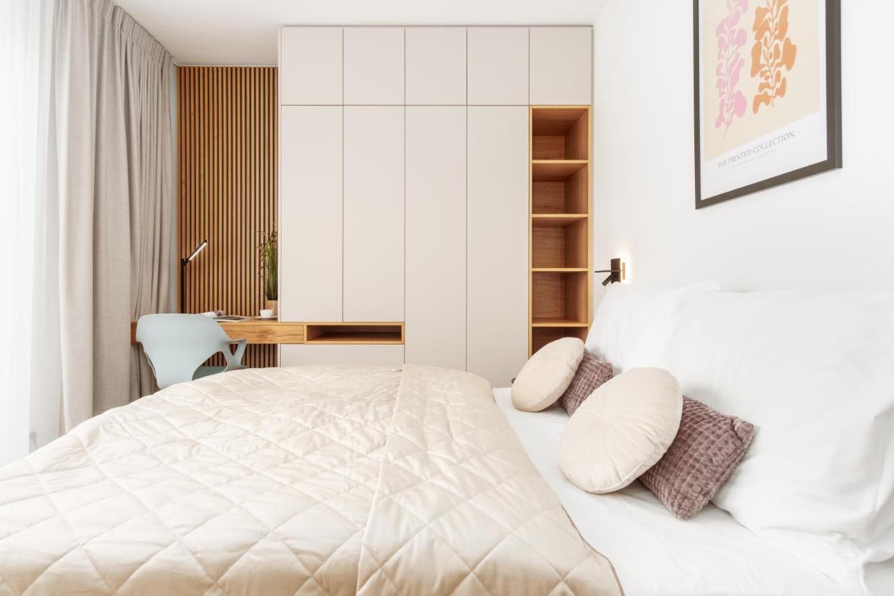Prague Days - Premium Apartments - Balcony Luaran gambar